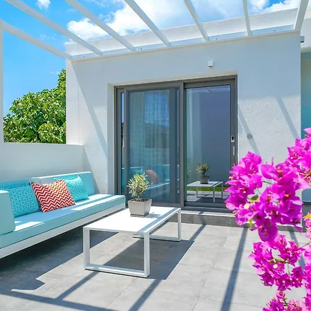 Villa Olivia *